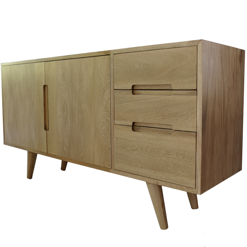 Credenza de madera sólida con 3 cajones y puertas con repisa adaptable a diferentes niveles.  CONCAVO muebles